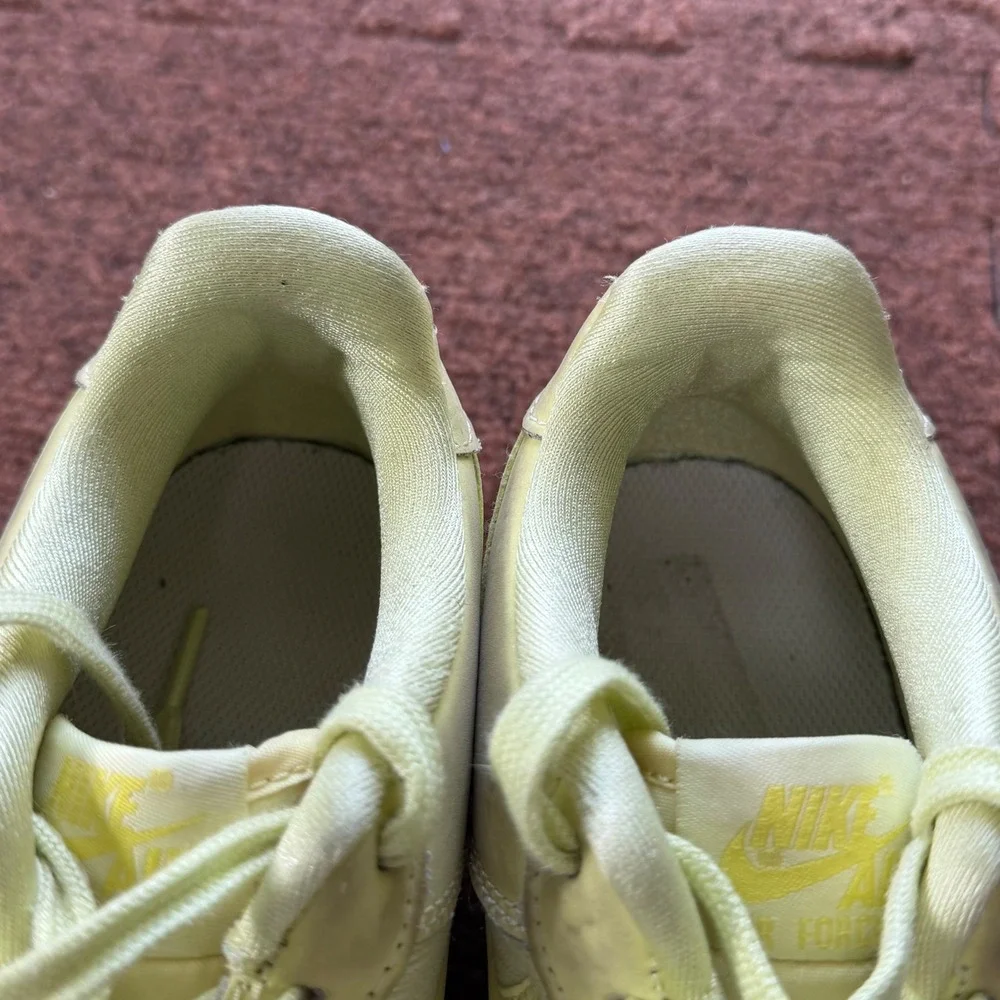 B+ shoes Nike Air Force 1 Low GS Yellow‎ White Sneakers AV8183-800 Kids 5.5Y gym